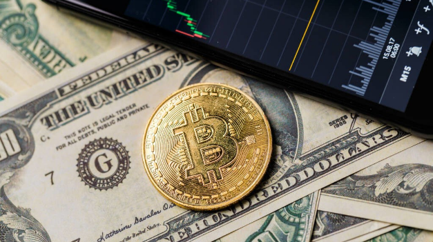 The price of Bitcoin has hit a record high after three years. What is the basis of this round of bull market?