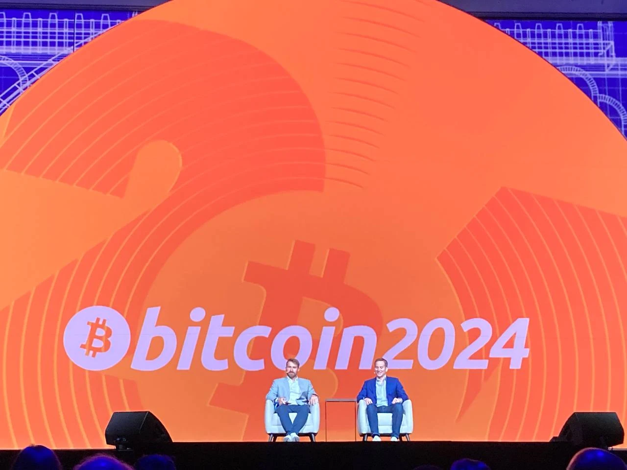 Bitcoin 2024大会首日：特朗普元素遍布会场，牛市气氛浓厚