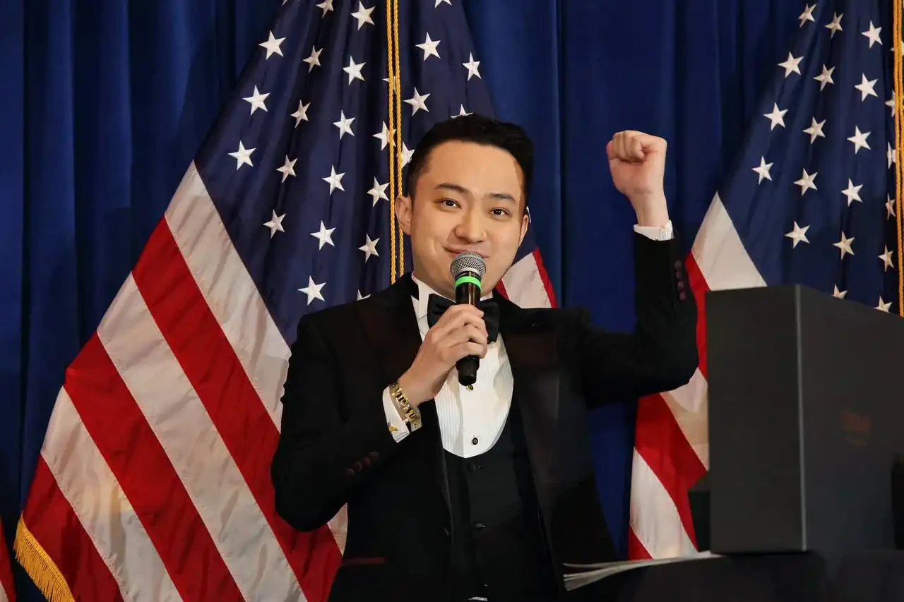 Uncovering the secrets of Trump’s dinner: a two-way trip between krypton gold players and the traffic president