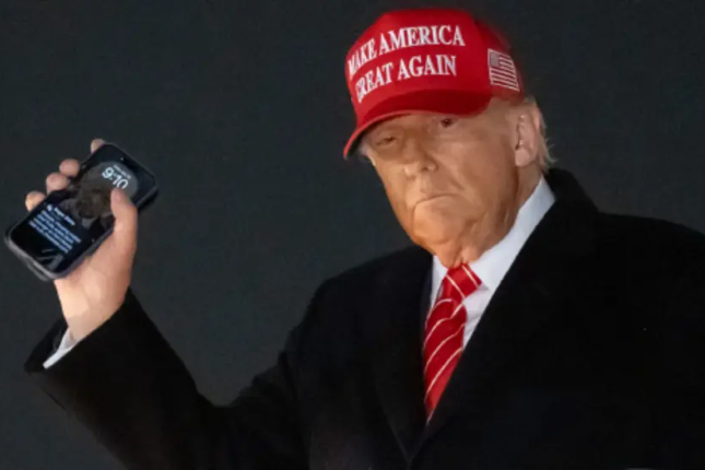 Trump releases a $499 mobile phone. Will he copy the Solana phone&#39;s gameplay?