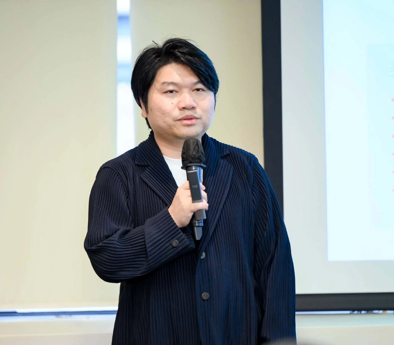 彭博十問京東幣鏈CEO：即將推出的穩定幣不只錨定港元